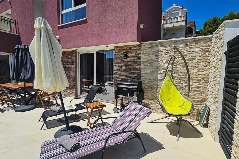 Day, Balcony/Terrace, sunbed