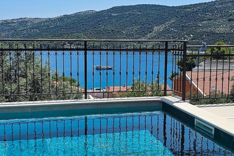 Day, Sea view, Swimming pool