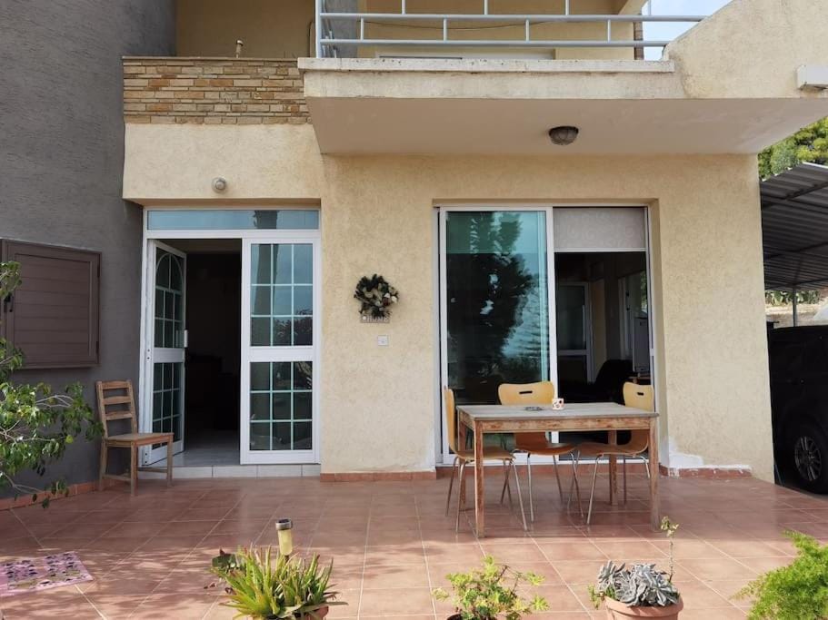 Lovely house apartment 2 bedrooms wiht nice view Apartment in Oroklini