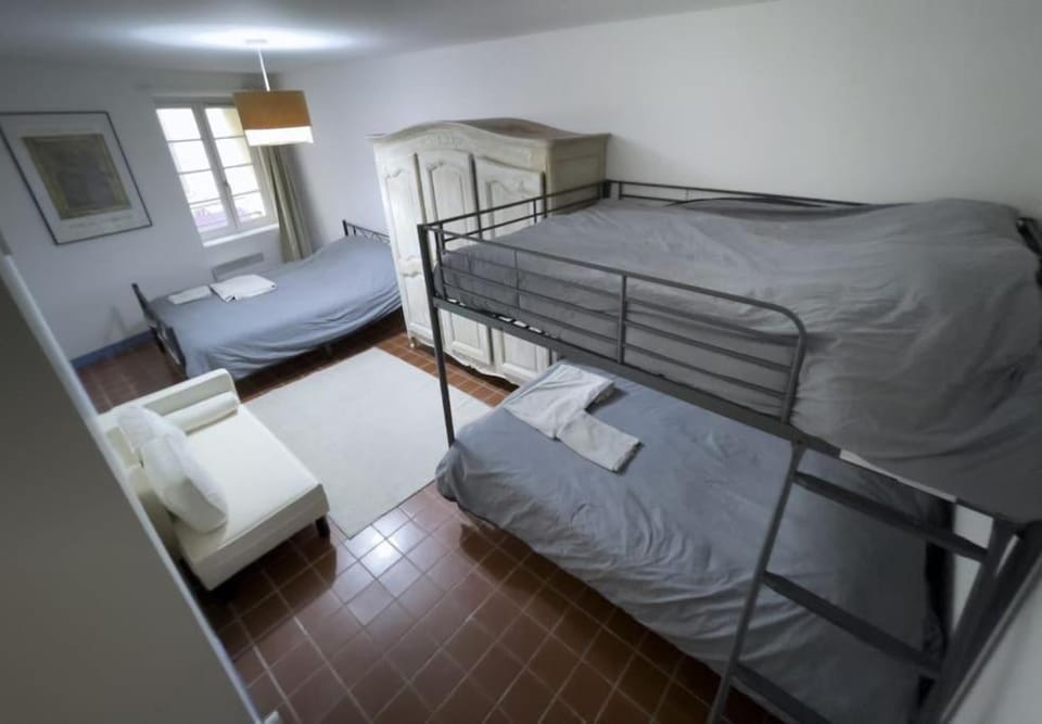 Bed, Photo of the whole room, Bedroom, bunk bed