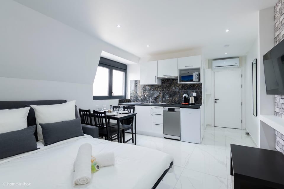 Moderne F2 proche ORLY, Paris Apartment in Île-de-France