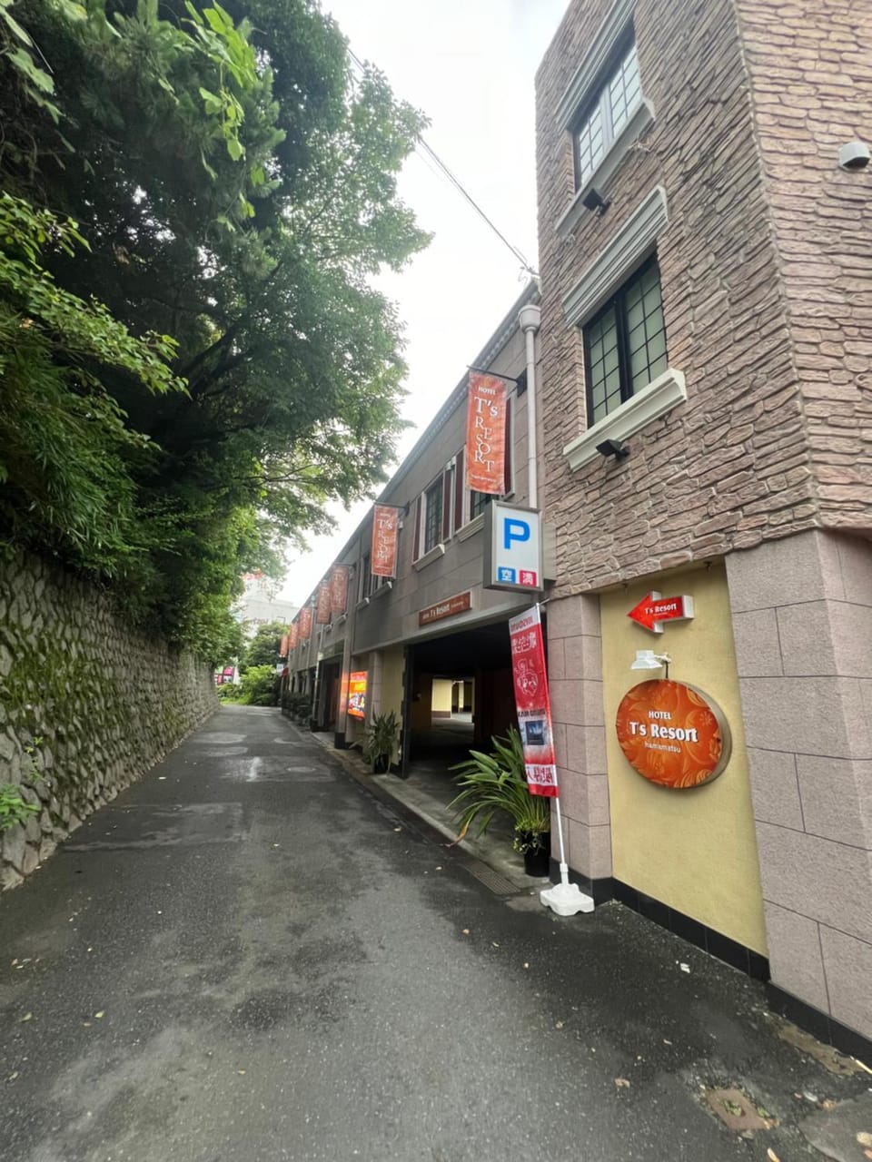 Property building, Day, Neighbourhood, Street view