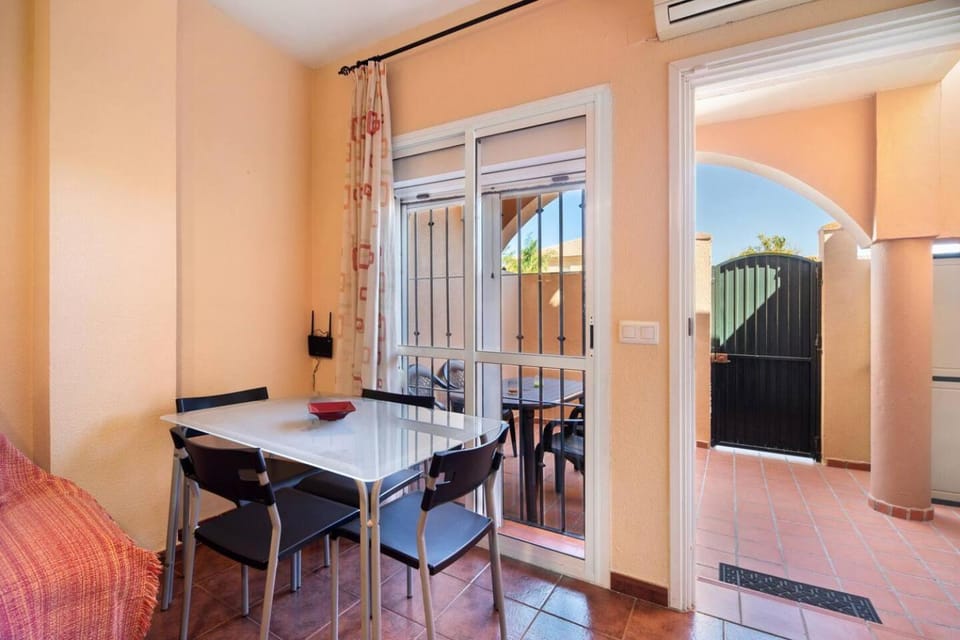 Patio, Balcony/Terrace, Living room, Dining area, air conditioner