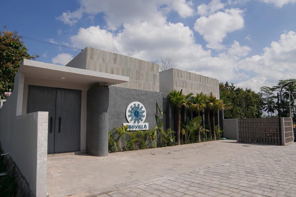 Property building, Parking