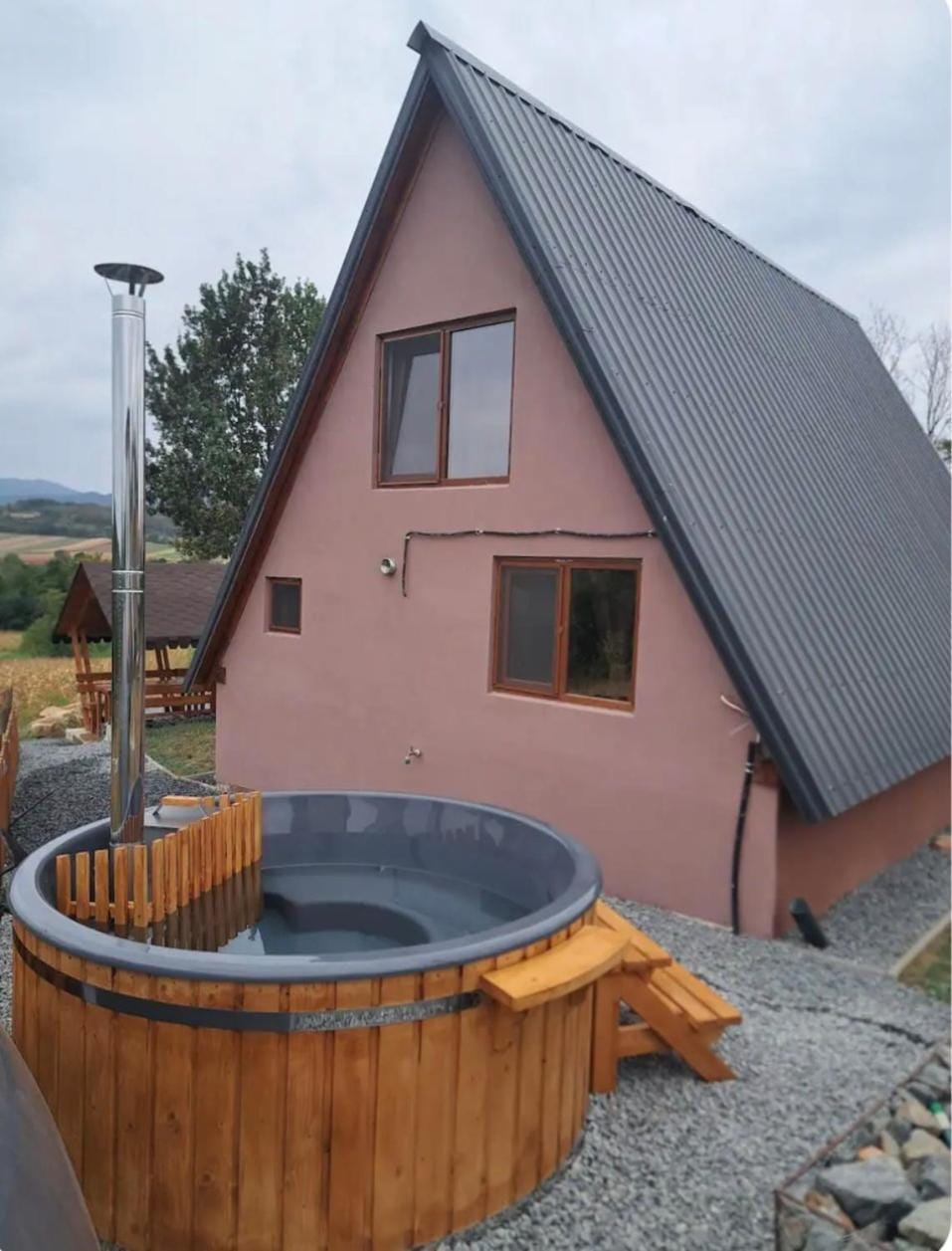 CabanA-lupu Chalet in Timiș County