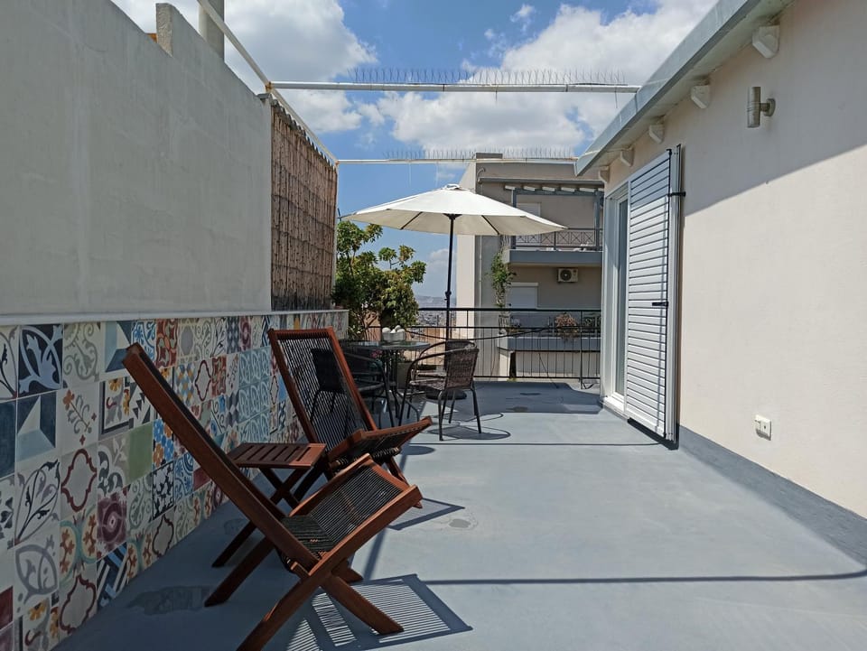 Terrace holiday studio apartment Apartment in Alimos