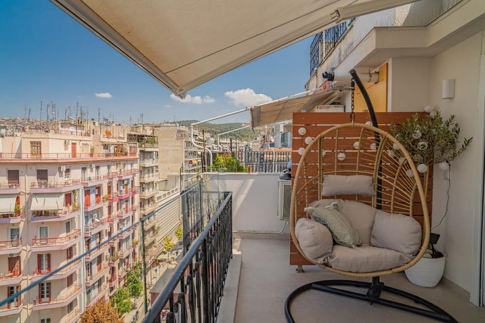 View (from property/room), Balcony/Terrace, Mountain view