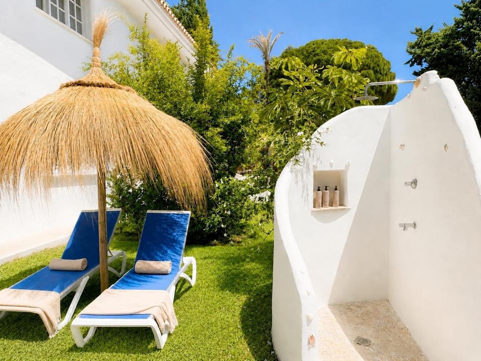 Aurora Boutique - Only Adults Bed and Breakfast in Marbella