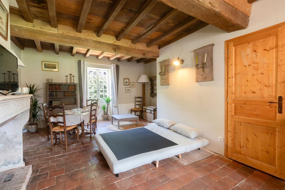 Cabana & La Maison du Père Amour House in Bourgogne-Franche-Comté