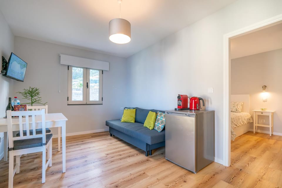 TV and multimedia, Dining area