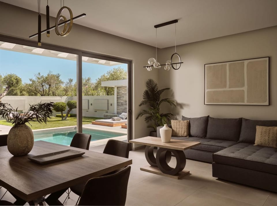 Living room, Dining area