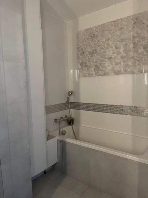 Superbe T3 Avec Vues Mer Apartment in Hyères
