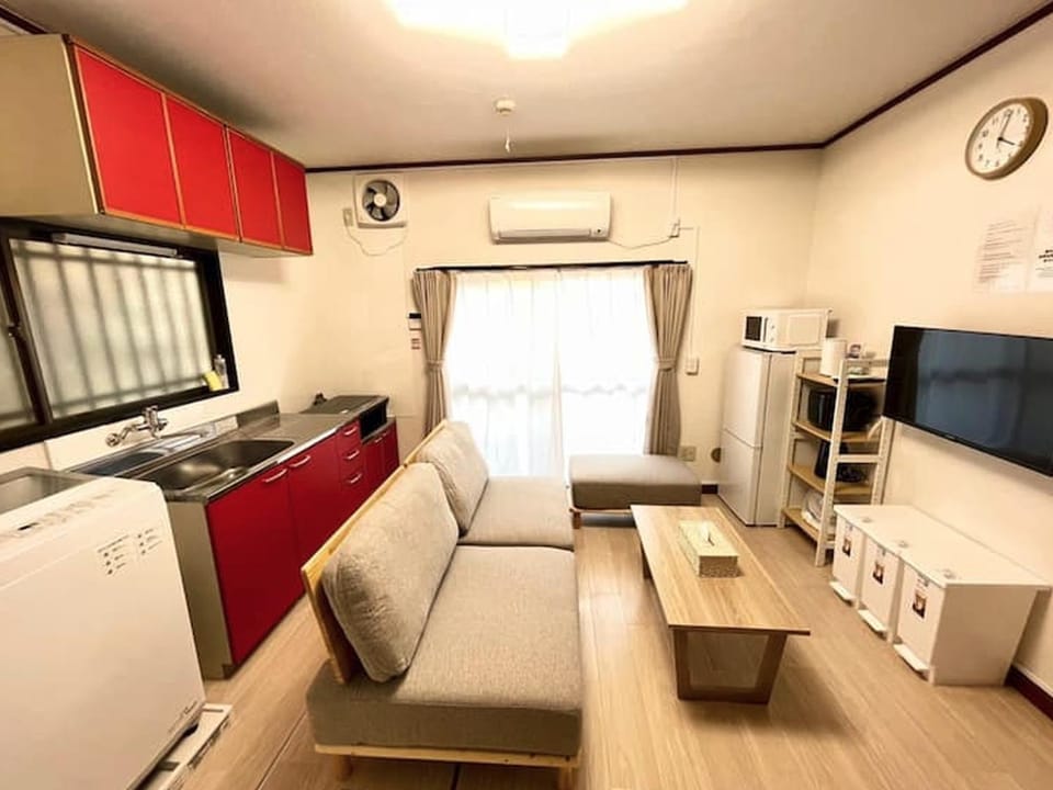 Kitchen or kitchenette, Living room