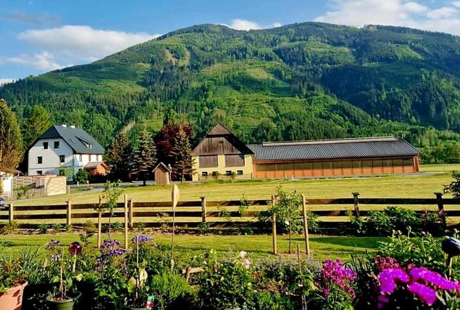 Property building, Day, Natural landscape, Mountain view