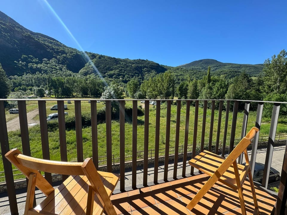 Day, Natural landscape, View (from property/room), Balcony/Terrace, Mountain view