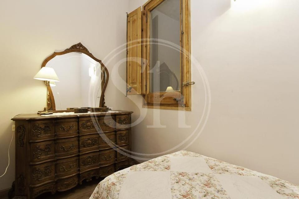 111TT63REP4Pb · Practico apartamento en Gracia Apartment in Barcelona