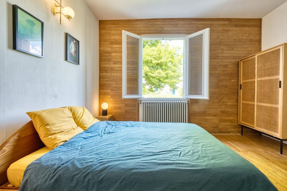 Living room, Bedroom