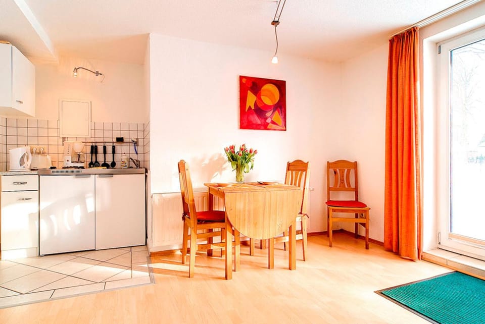 Ferienhaus Sanddorn, Fewo Seegras Apartment in Prerow