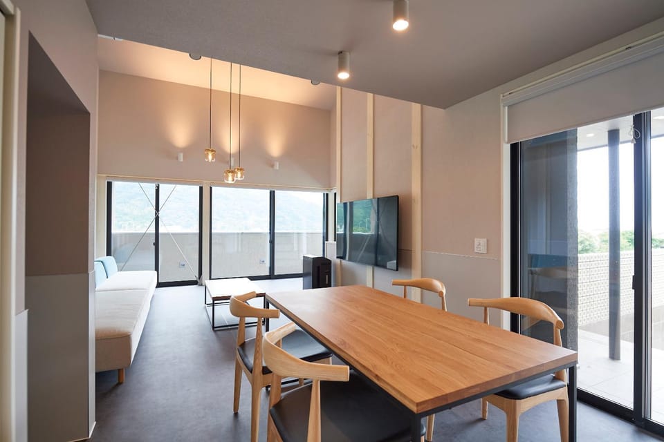 TV and multimedia, Living room, Dining area