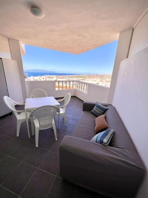 Patio, Natural landscape, View (from property/room), Balcony/Terrace, Seating area, Dining area, Sea view