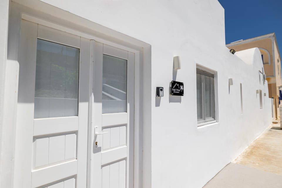 High Point Apartments Fira Apartment in Thera