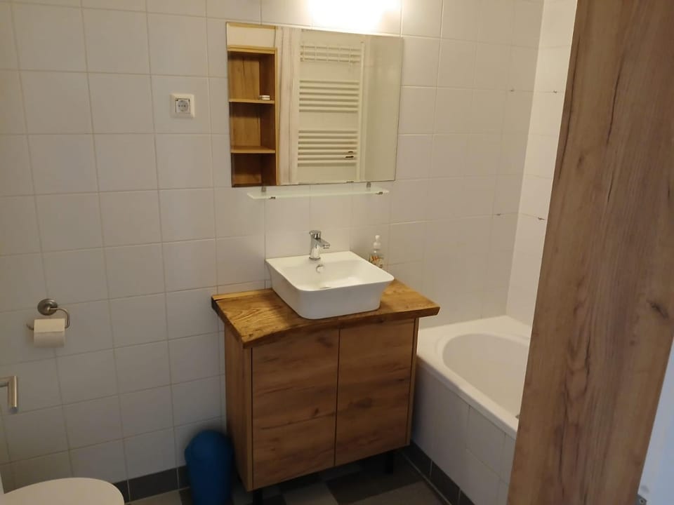 Toilet, Bathroom, Bath, towels