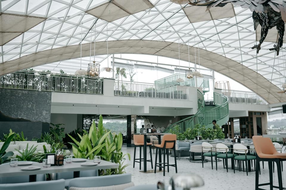 Restaurant/places to eat, Balcony/Terrace, Lounge or bar, Evening entertainment, Entertainment