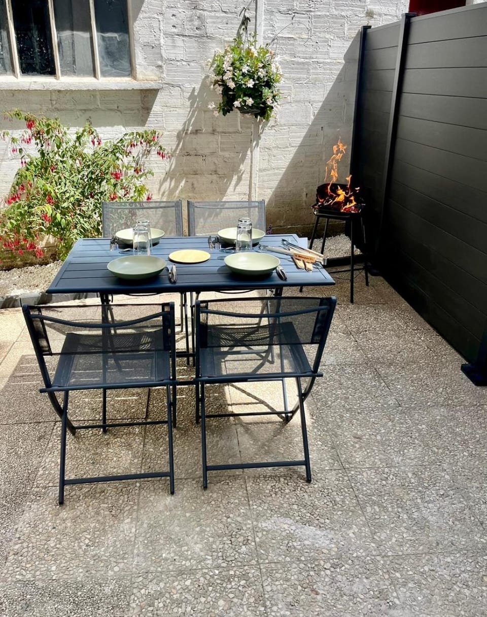 Patio, Balcony/Terrace, Breakfast, Lunch, Dinner