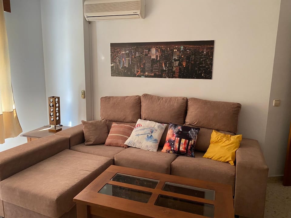 Living room, Seating area, air conditioner