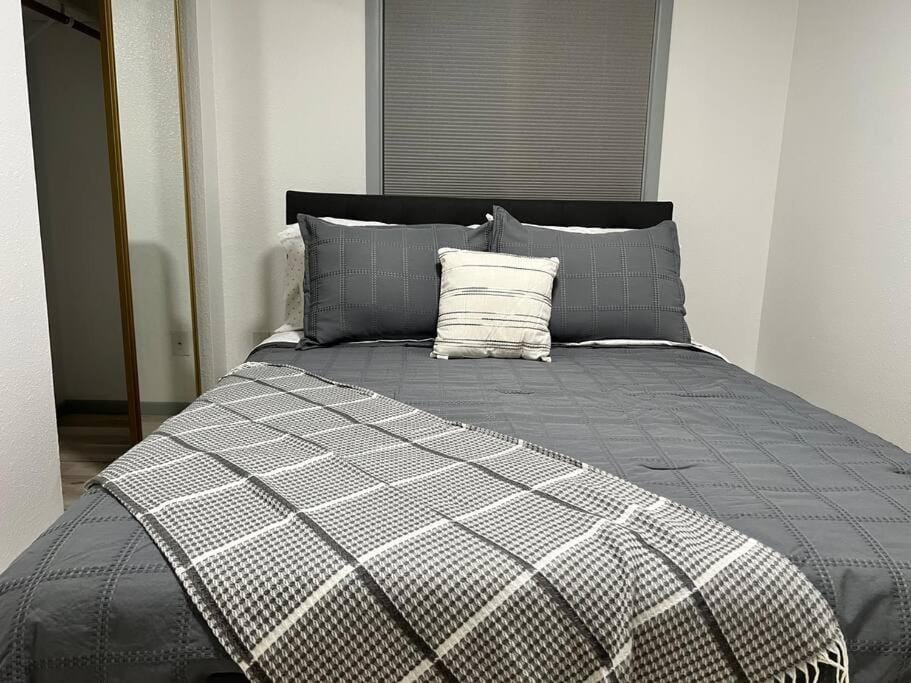 Beautiful downtown Anchorage 2 Apartment in Anchorage