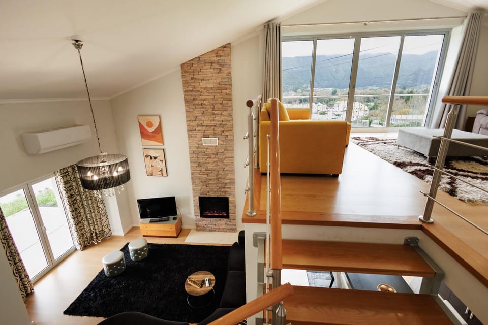 Communal lounge/ TV room, TV and multimedia, Living room
