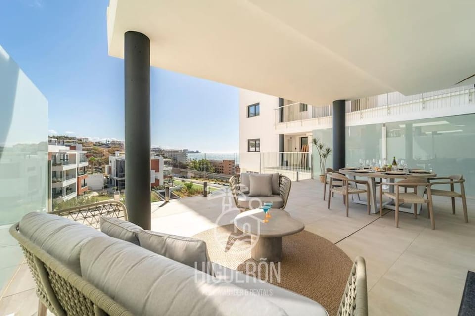 HigueronRentals Sea Breeze Apartment in Fuengirola