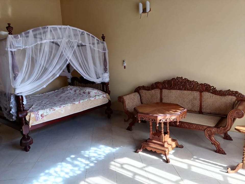 Seating area, Bedroom
