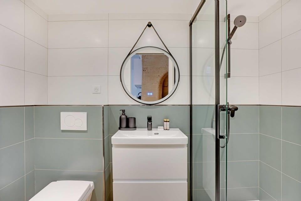 Shower, Toilet, Bathroom