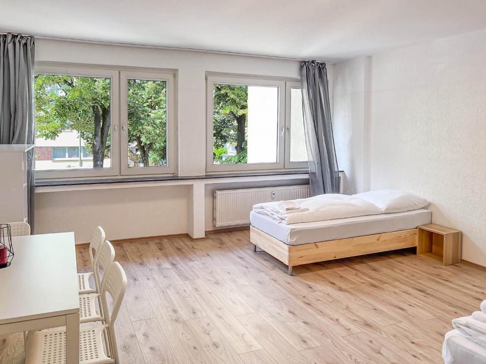 Photo of the whole room, Bedroom, towels