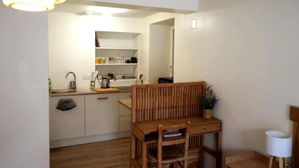 Kitchen or kitchenette, Living room