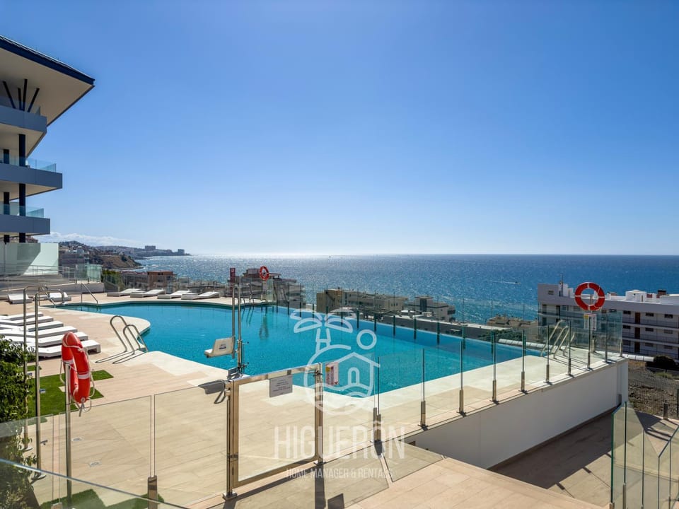 HigueronRentals Blue Oasis Apartment in Fuengirola