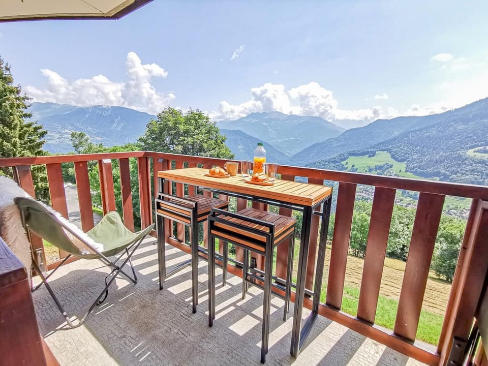 La Montagnarde avec vue imprenable - station Doucy Valmorel - 4pers Apartment in Les Avanchers-Valmorel