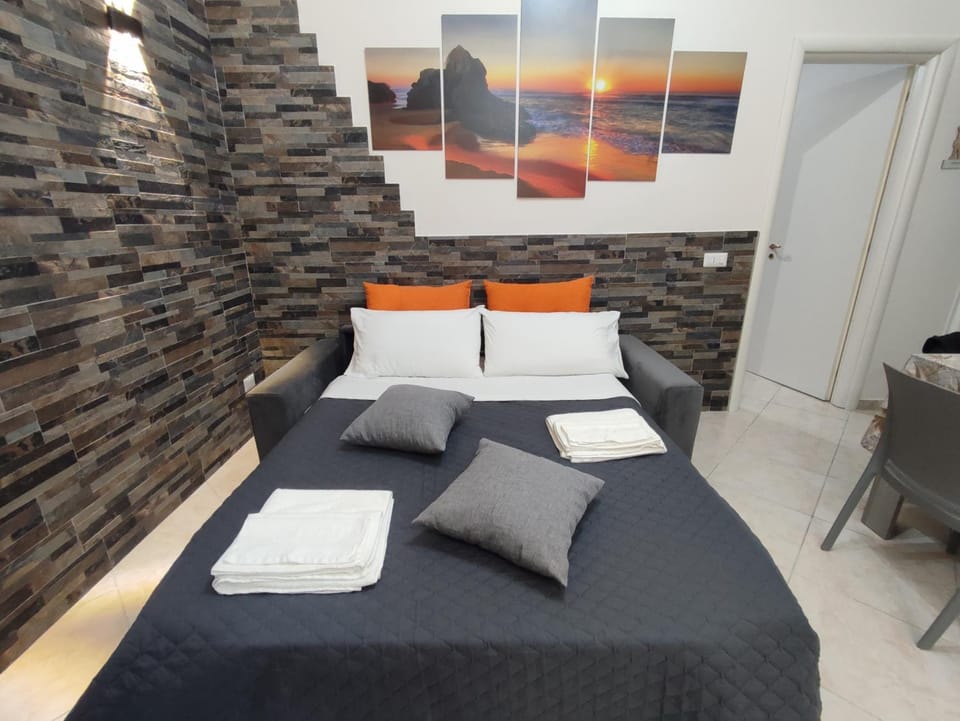 Bed, Photo of the whole room