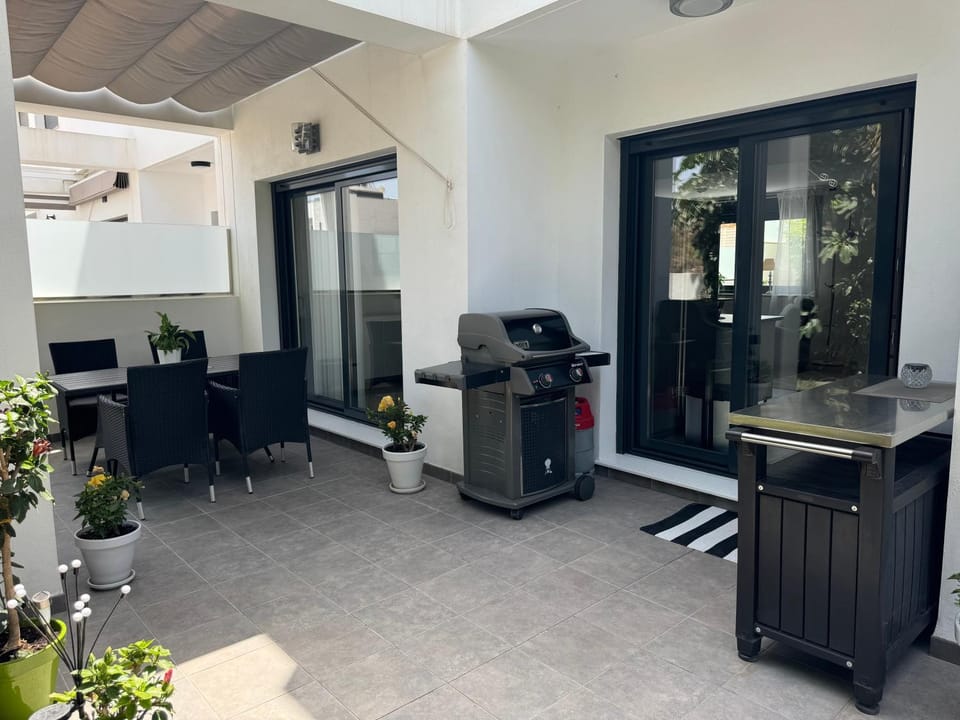 Garden, Balcony/Terrace