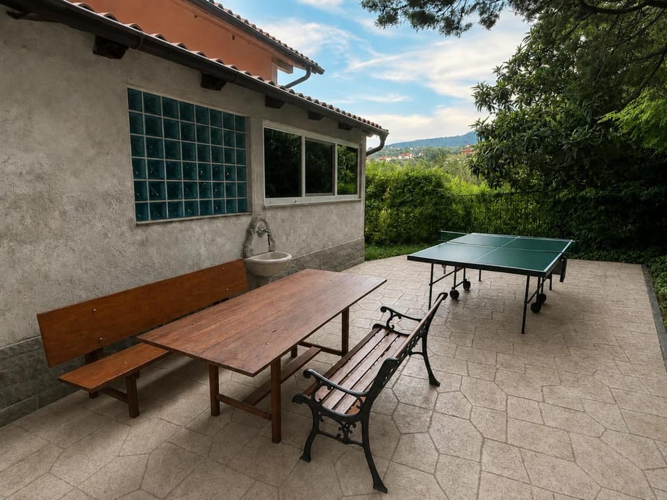 BBQ facilities, Seating area, Dining area