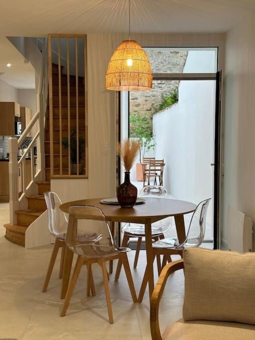 30 m plage Le Roulis classée 3 étoiles, jolie maison entièrement rénovée en 2024 Villa in Les Sables-d'Olonne