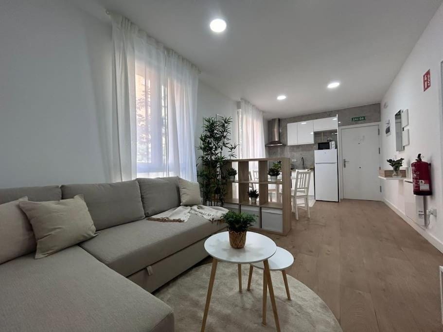 Nice studio in Madrid URQ1 Apartment in Madrid
