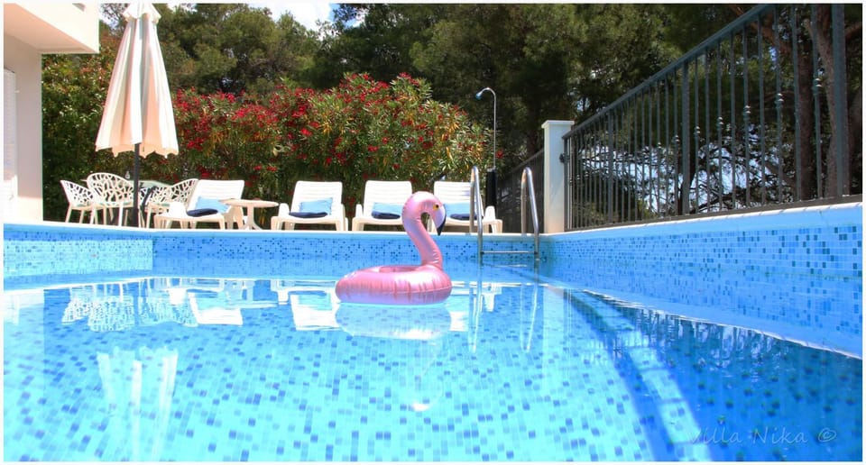 Balcony/Terrace, Balcony/Terrace, Swimming pool, Swimming pool