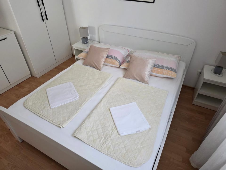 Apartments Suri Apartment in Šibenik-Knin County, Croatia