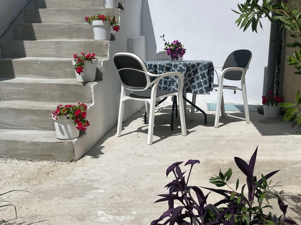 Apartman Sunset Studio Apartment in Kotor Municipality