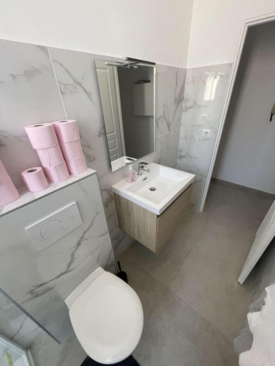 Toilet, Bathroom