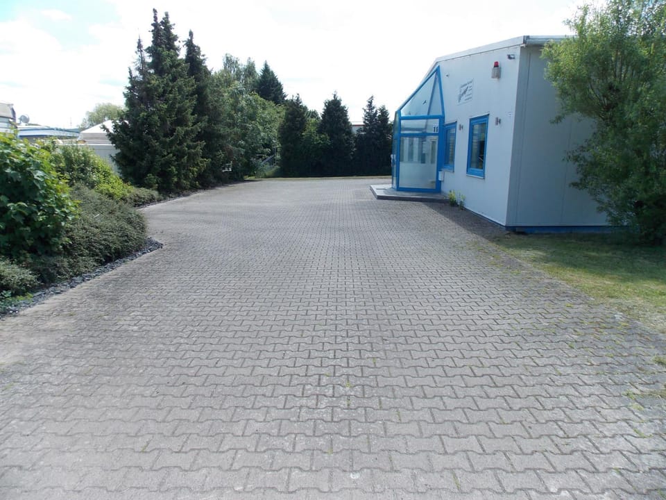 Property building, Street view, Parking