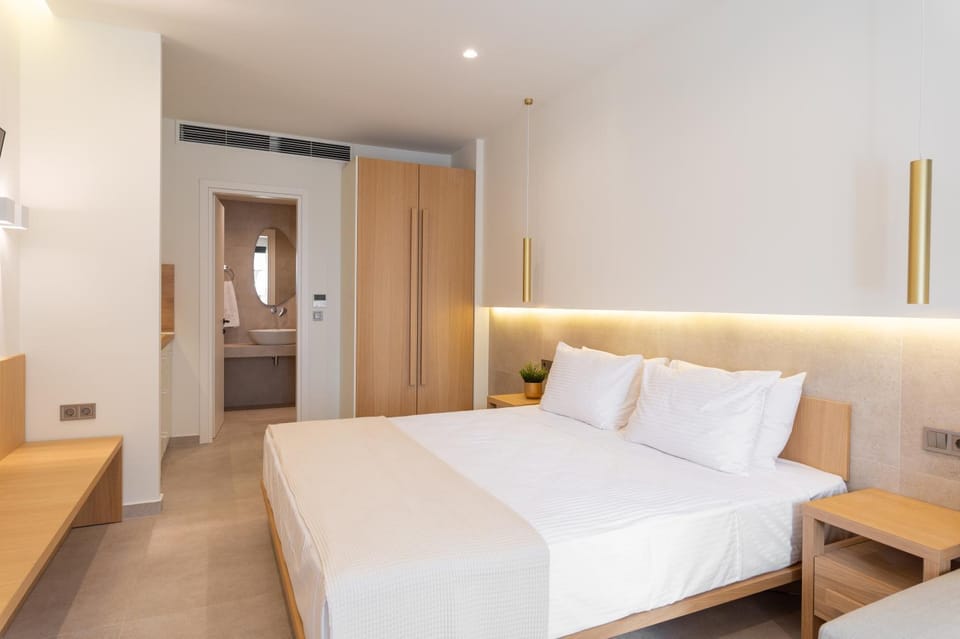 Bed, Bedroom, wardrobe