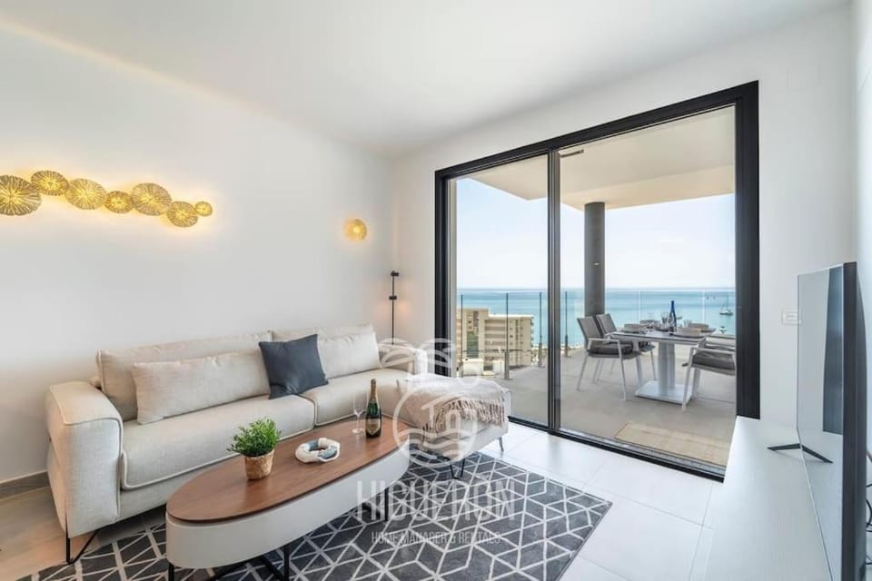 HigueronRentals Agua Marina Apartment in Fuengirola